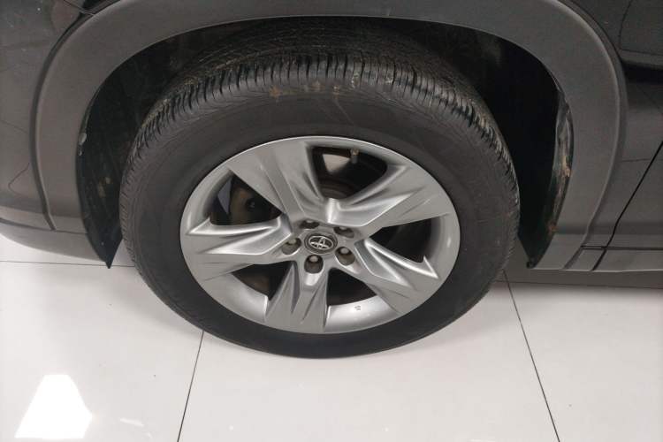 Used Toyota Highlander 2015 2.0T Four-Wheel Drive Luxury Edition 7-Seater Exterior 4