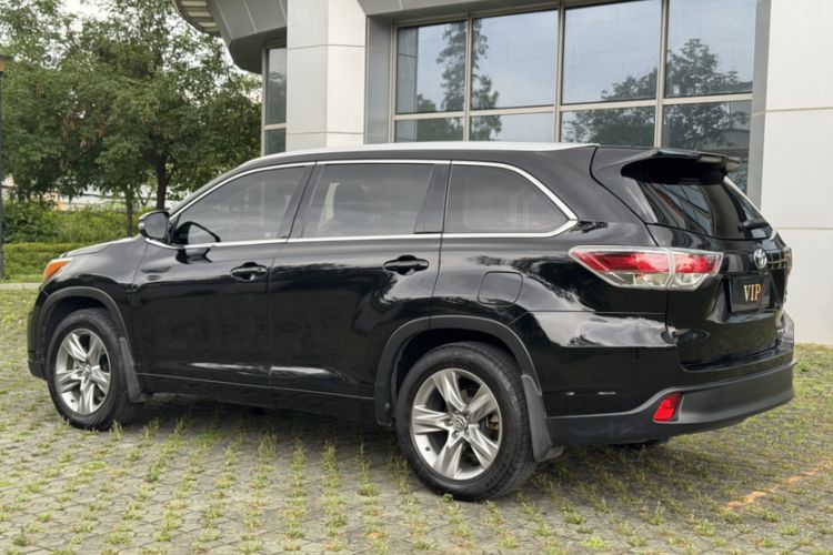 Used Toyota Highlander 2015 2.0T Four-Wheel Drive Luxury Edition 7-Seater Exterior 4
