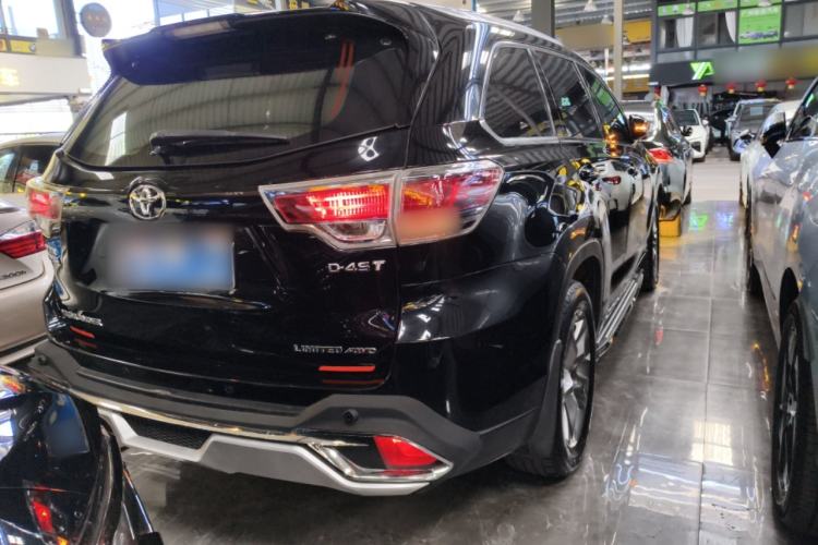 Used Toyota Highlander 2015 2.0T Four-Wheel Drive Ultimate Edition 7-Seater Exterior 4