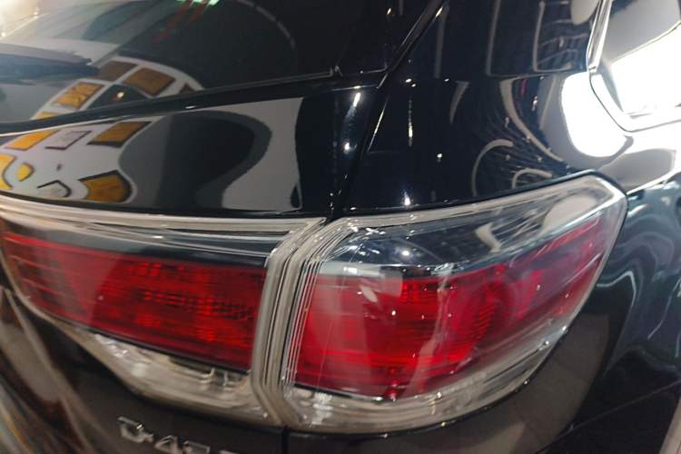 Used Toyota Highlander 2015 2.0T Two-Wheel Drive Elite Edition 7 Seats Exterior 5