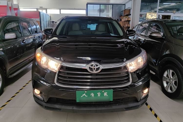 Used Toyota Highlander 2015 2.0T Four-Wheel Drive Luxury Edition 7-Seater Front