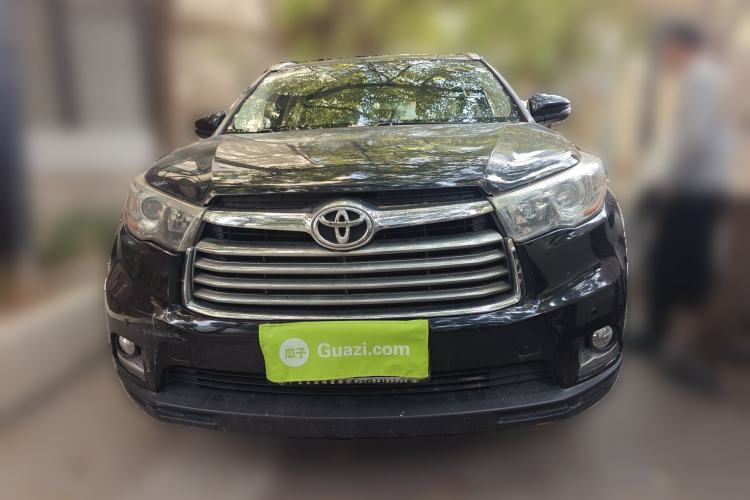 Used Toyota Highlander 2015 2.0T Two-Wheel Drive Luxury Edition 7 Seats Front
