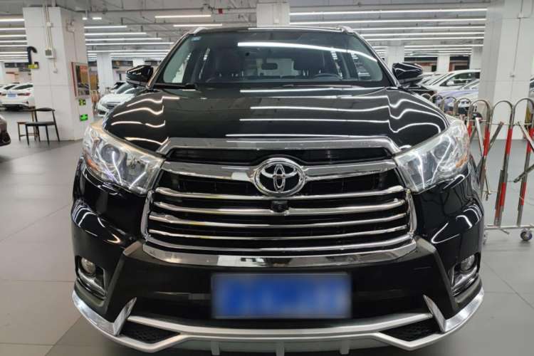 Used Toyota Highlander 2015 2.0T Four-Wheel Drive Luxury Edition 7-Seater Front