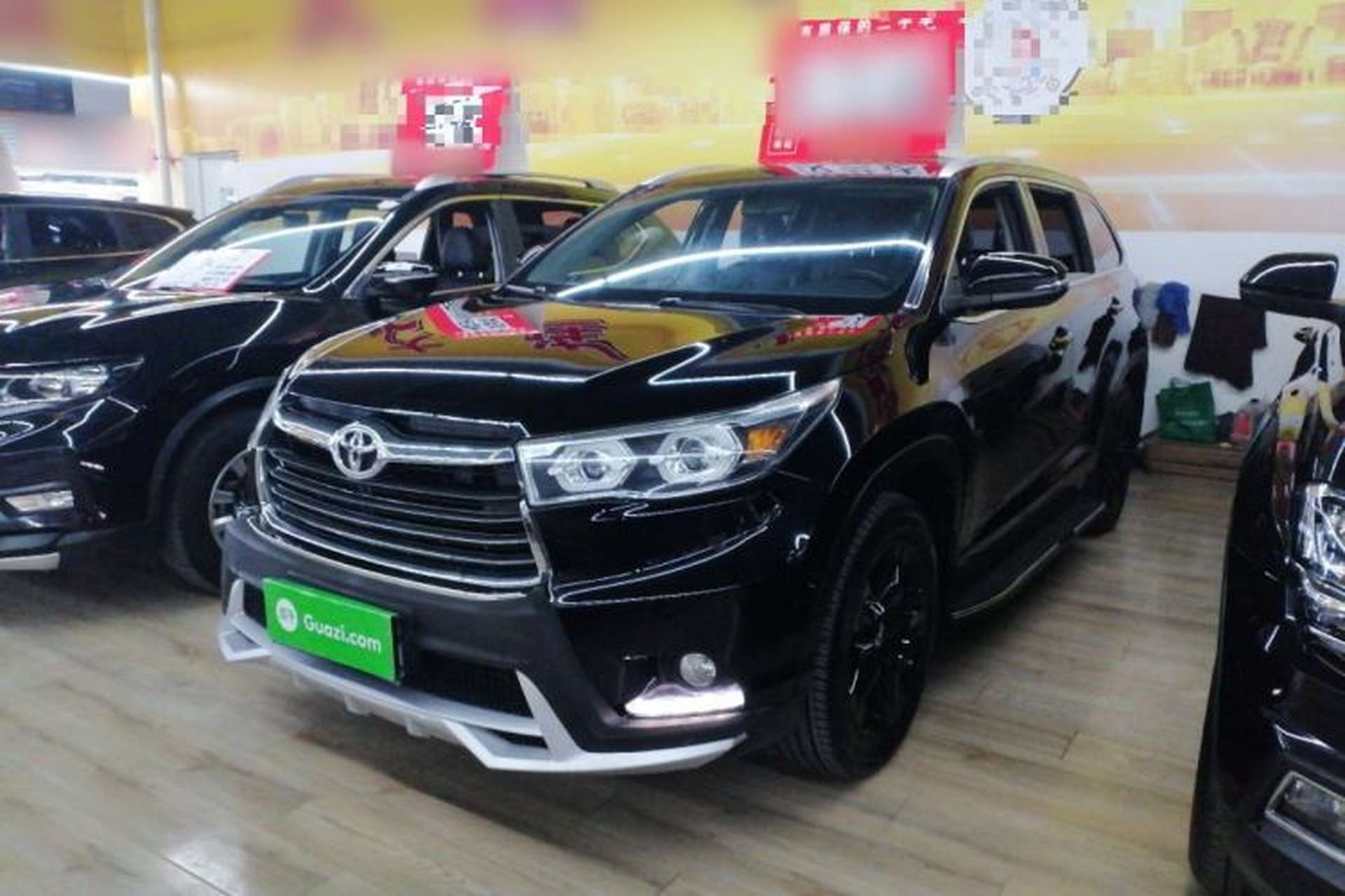 Used Toyota Highlander 2015 2.0T Two-Wheel Drive Luxury Edition 7 Seats Front Left 45 Deg