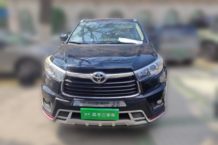 Used Toyota Highlander 2015 2.0T Two-Wheel Drive Luxury Edition 7 Seats Front