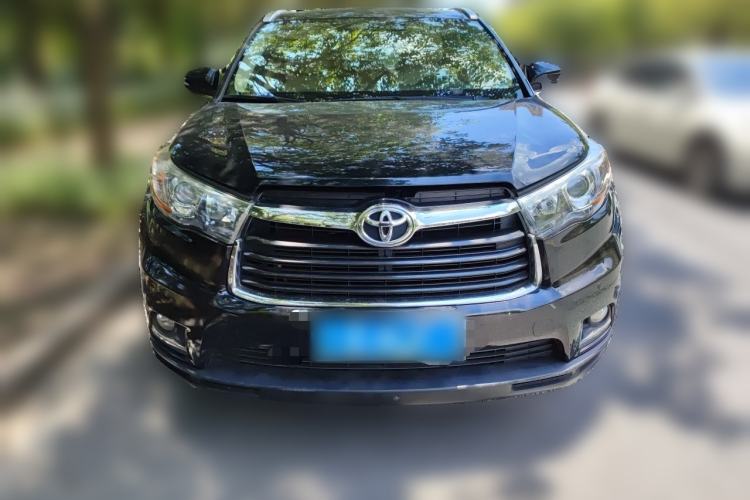 Used Toyota Highlander 2015 2.0T Two-Wheel Drive Luxury Edition 7 Seats Front