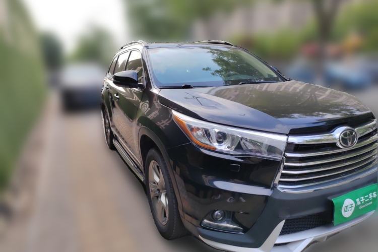 Used Toyota Highlander 2015 2.0T Four-Wheel Drive Ultimate Edition 7-Seater Front Right 45 Deg