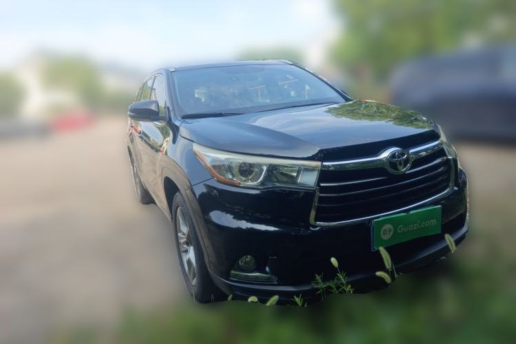 Used Toyota Highlander 2015 2.0T Four-Wheel Drive Luxury Edition 7-Seater Front Right 45 Deg