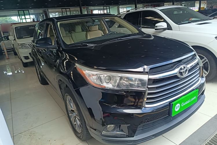 Used Toyota Highlander 2015 2.0T Four-Wheel Drive Elite Edition 7-Seater Front Right 45 Deg
