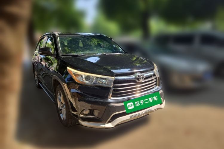 Used Toyota Highlander 2015 2.0T Four-Wheel Drive Luxury Edition 7-Seater Front Right 45 Deg