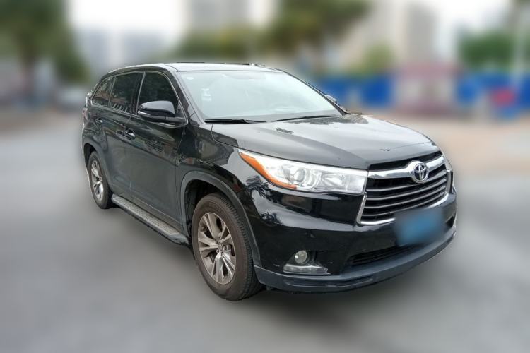 Used Toyota Highlander 2015 2.0T Two-Wheel Drive Elite Edition 7 Seats Front Right 45 Deg