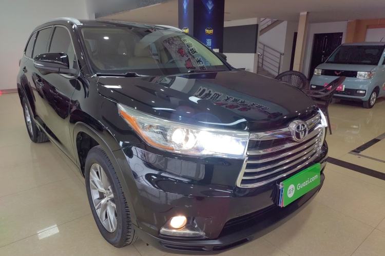 Used Toyota Highlander 2015 2.0T Four-Wheel Drive Elite Edition 7-Seater Front Right 45 Deg