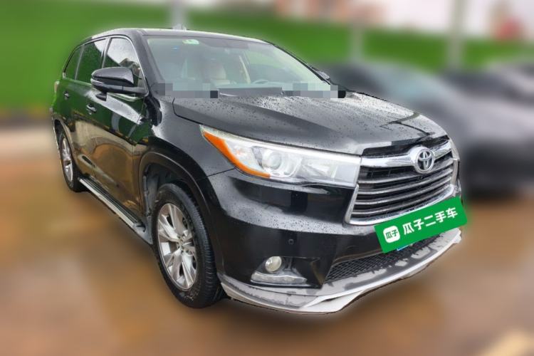 Used Toyota Highlander 2015 2.0T Two-Wheel Drive Elite Edition 7 Seats Front Right 45 Deg