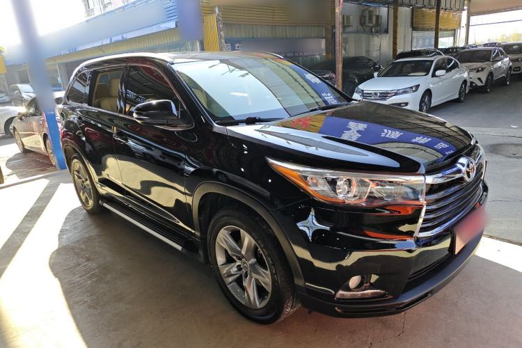 Used Toyota Highlander 2015 2.0T Four-Wheel Drive Luxury Edition 7-Seater Front Right 45 Deg