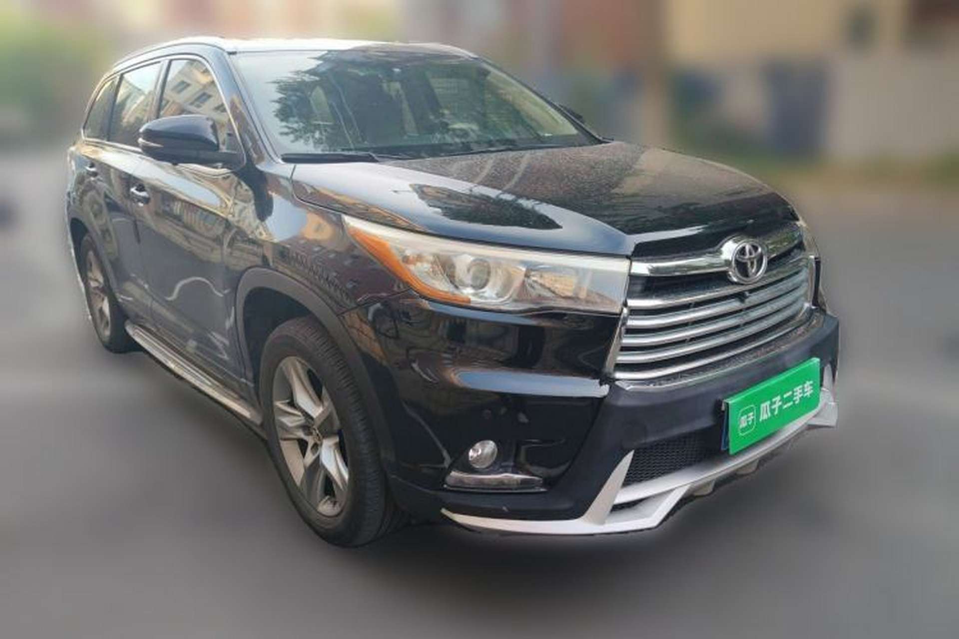 Used Toyota Highlander 2015 2.0T Four-Wheel Drive Luxury Edition 7-Seater Front Right 45 Deg