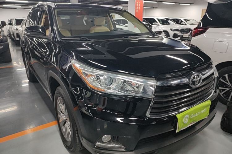 Used Toyota Highlander 2015 2.0T Four-Wheel Drive Elite Edition 7-Seater Front Right 45 Deg