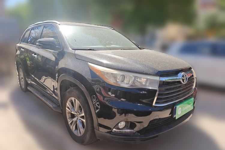 Used Toyota Highlander 2015 2.0T Two-Wheel Drive Elite Edition 7 Seats Front Right 45 Deg
