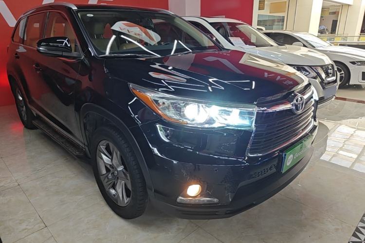 Used Toyota Highlander 2015 2.0T Four-Wheel Drive Luxury Edition 7-Seater Front Right 45 Deg
