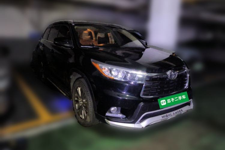 Used Toyota Highlander 2015 3.5L 4x4 Luxury Edition 7-seater Front Right 45 Deg