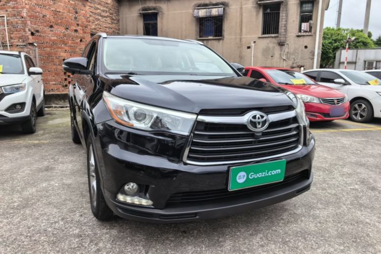 Used Toyota Highlander 2015 2.0T Four-Wheel Drive Luxury Edition 7-Seater Front Right 45 Deg