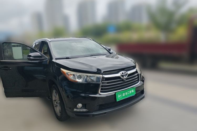 Used Toyota Highlander 2015 2.0T Four-Wheel Drive Luxury Edition 7-Seater Front Right 45 Deg