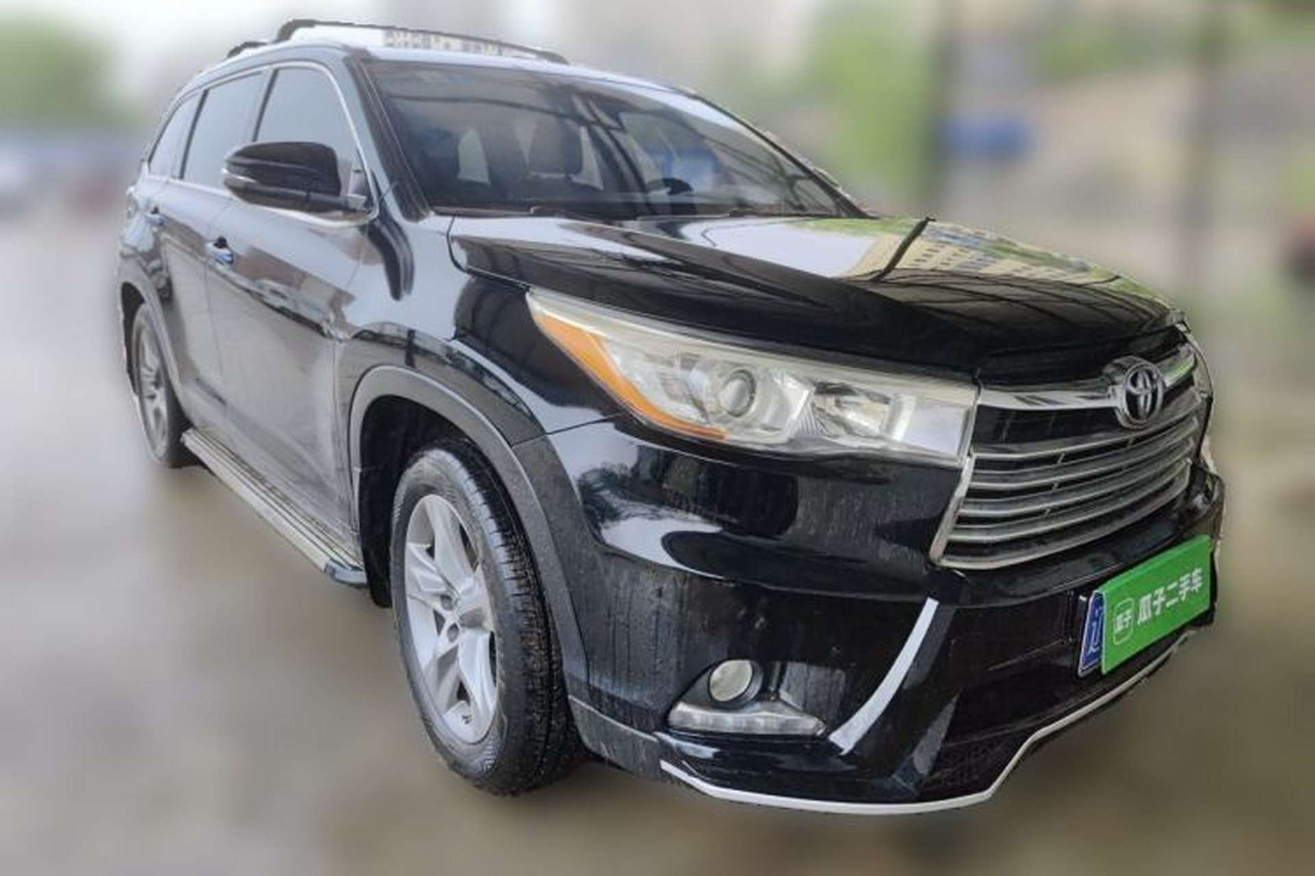 Used Toyota Highlander 2015 2.0T Four-Wheel Drive Luxury Edition 7-Seater Front Right 45 Deg
