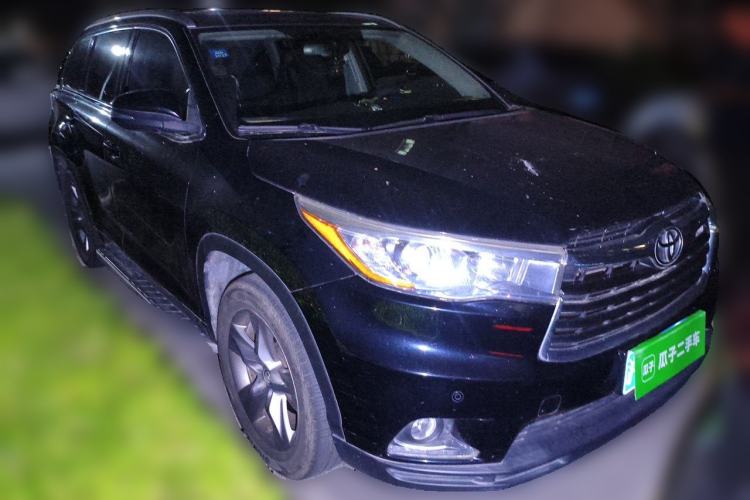 Used Toyota Highlander 2015 2.0T Four-Wheel Drive Luxury Edition 7-Seater Front Right 45 Deg