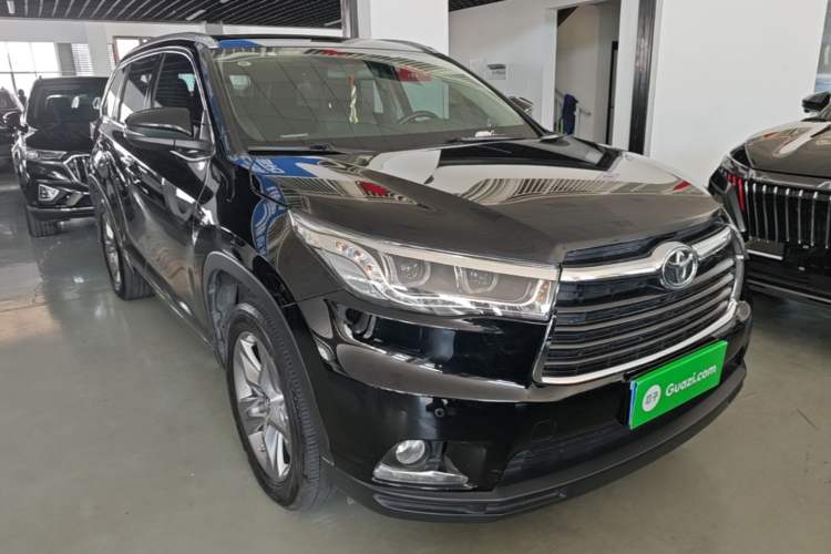 Used Toyota Highlander 2015 2.0T Four-Wheel Drive Luxury Edition 7-Seater Front Right 45 Deg