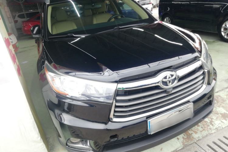 Used Toyota Highlander 2015 2.0T Four-Wheel Drive Luxury Edition 7-Seater Front Right 45 Deg