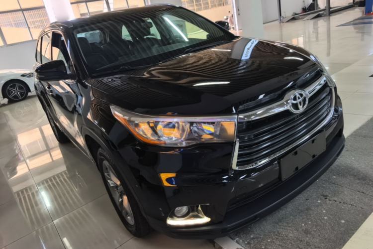 Used Toyota Highlander 2015 2.0T Four-Wheel Drive Luxury Edition 7-Seater Front Right 45 Deg