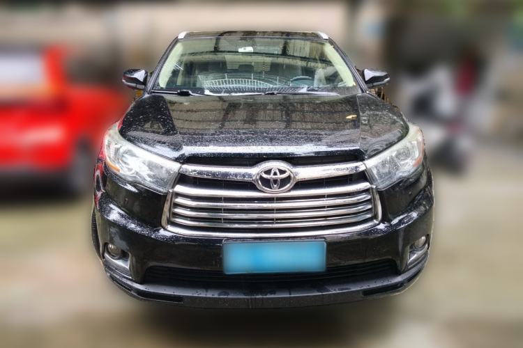 Used Toyota Highlander 2015 2.0T Two-Wheel Drive Luxury Edition 7 Seats Front