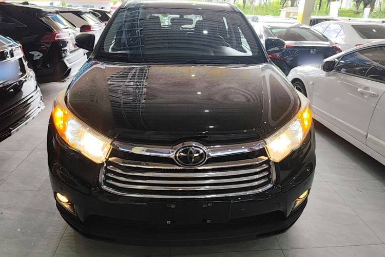Used Toyota Highlander 2015 2.0T Four-Wheel Drive Ultimate Edition 7-Seater Front