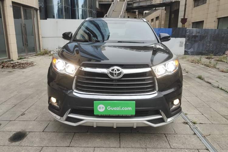 Used Toyota Highlander 2015 2.0T Four-Wheel Drive Luxury Edition 7-Seater Front