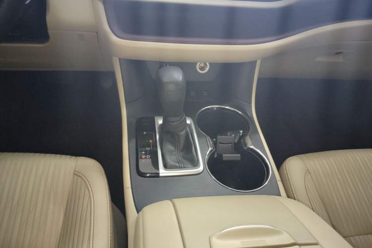 Used Toyota Highlander 2015 2.0T Four-Wheel Drive Elite Edition 7-Seater Gear Lever