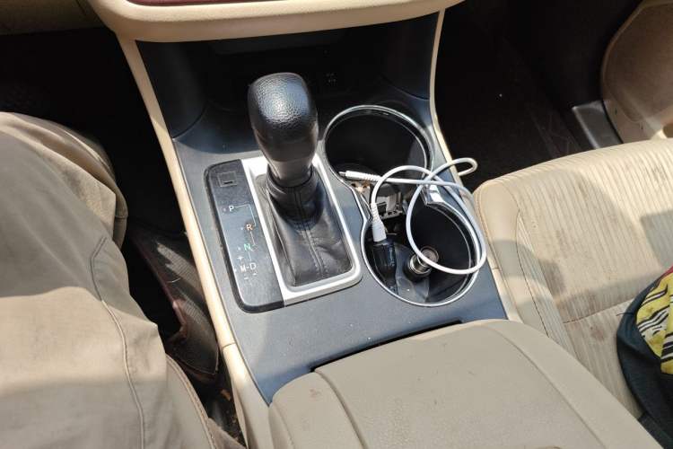 Used Toyota Highlander 2015 2.0T Four-Wheel Drive Elite Edition 7-Seater Gear Lever