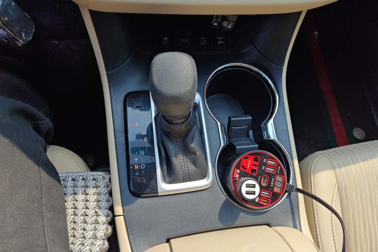Used Toyota Highlander 2015 2.0T Four-Wheel Drive Elite Edition 7-Seater Gear Lever