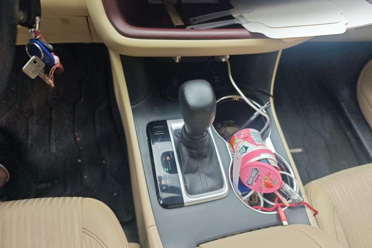 Used Toyota Highlander 2015 2.0T Four-Wheel Drive Elite Edition 7-Seater Gear Lever