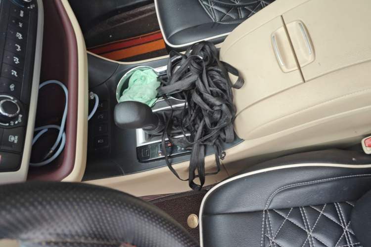 Used Toyota Highlander 2015 2.0T Four-Wheel Drive Elite Edition 7-Seater Gear Lever
