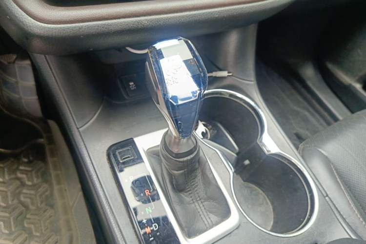 Used Toyota Highlander 2015 2.0T Four-Wheel Drive Luxury Edition 7-Seater Gear Lever