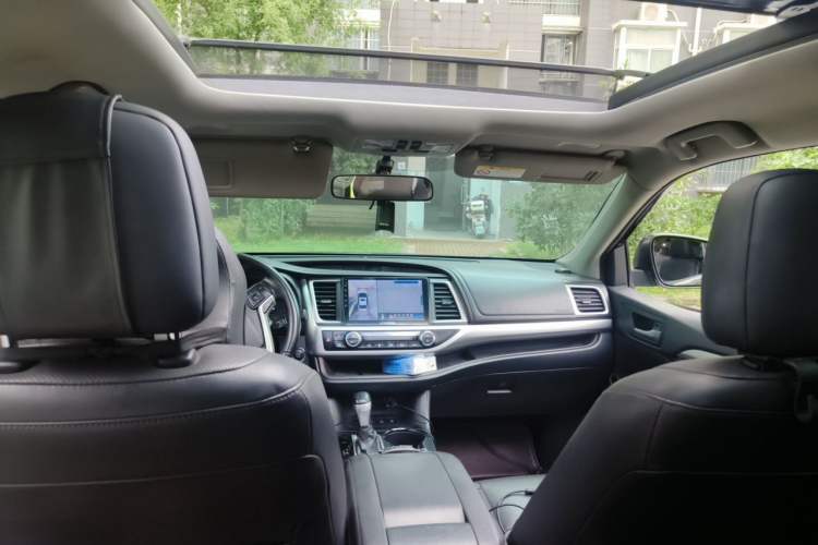 Used Toyota Highlander 2015 2.0T Four-Wheel Drive Luxury Edition 7-Seater Headliner