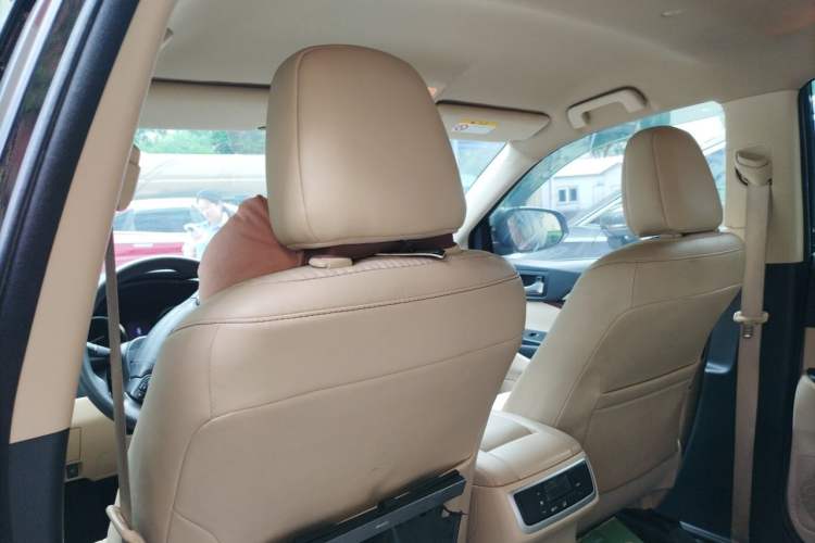 Used Toyota Highlander 2015 2.0T Four-Wheel Drive Elite Edition 7-Seater Headliner