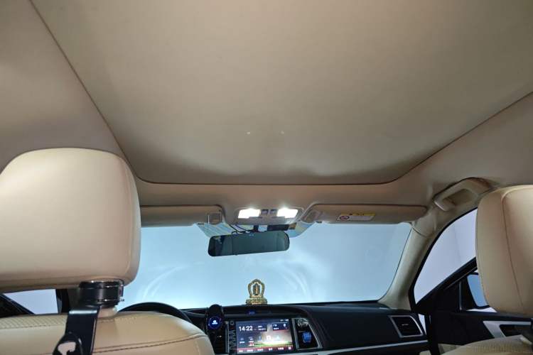 Used Toyota Highlander 2015 2.0T Four-Wheel Drive Luxury Edition 7-Seater Headliner