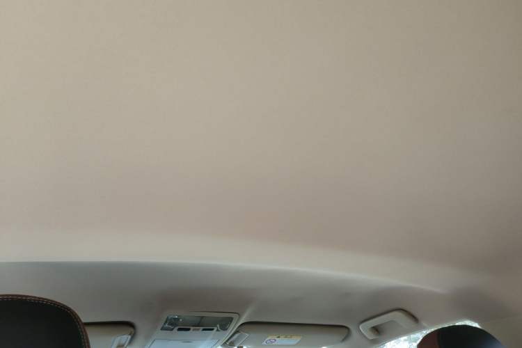 Used Toyota Highlander 2015 2.0T Four-Wheel Drive Elite Edition 7-Seater Headliner