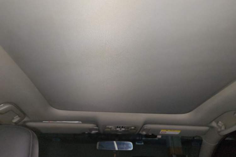 Used Toyota Highlander 2015 2.0T Four-Wheel Drive Luxury Edition 7-Seater Headliner