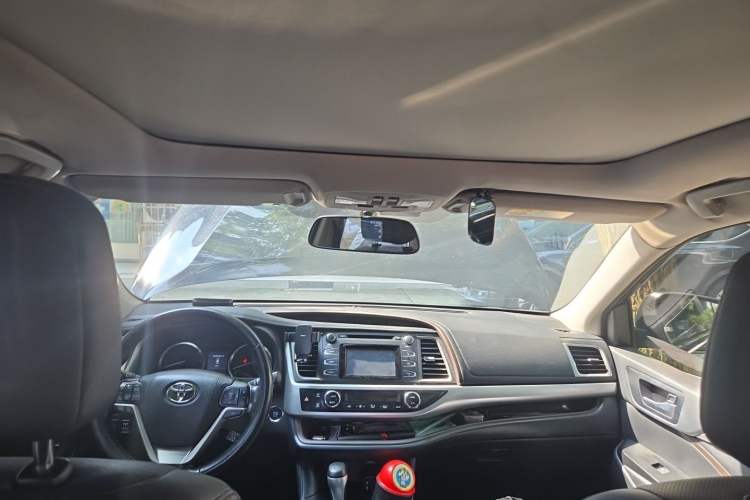 Used Toyota Highlander 2015 2.0T Four-Wheel Drive Luxury Edition 7-Seater Headliner