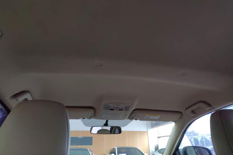 Used Toyota Highlander 2015 2.0T Four-Wheel Drive Elite Edition 7-Seater Headliner