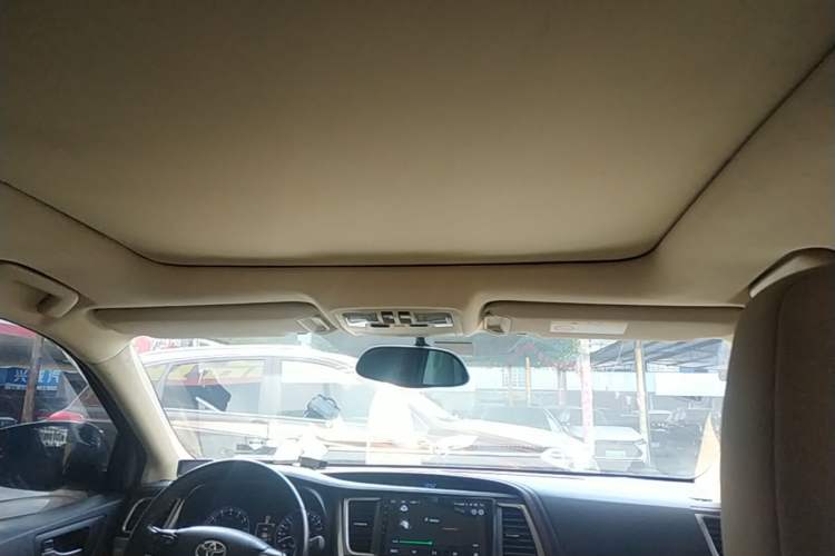 Used Toyota Highlander 2015 2.0T Four-Wheel Drive Luxury Edition 7-Seater Headliner
