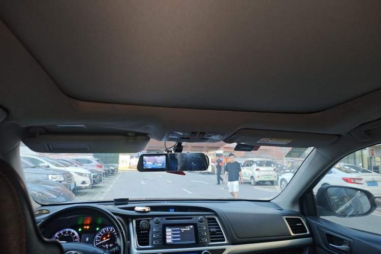 Used Toyota Highlander 2015 2.0T Four-Wheel Drive Luxury Edition 7-Seater Headliner