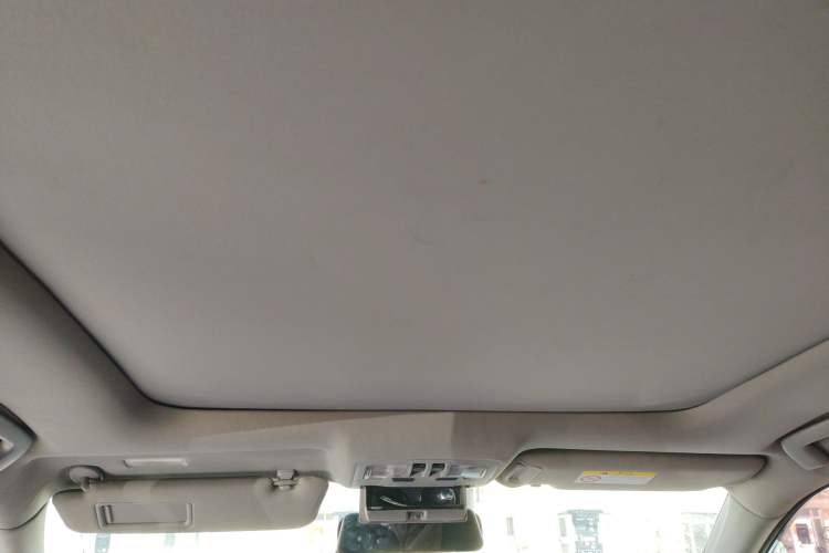 Used Toyota Highlander 2015 2.0T Four-Wheel Drive Luxury Edition 7-Seater Headliner