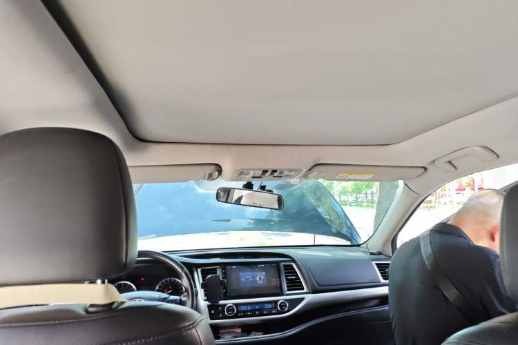 Used Toyota Highlander 2015 2.0T Four-Wheel Drive Luxury Edition 7-Seater Headliner